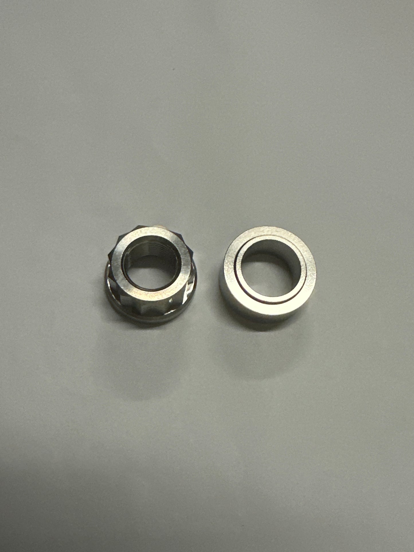 12 Point Flange Nut W/ Id Locating Washer T=10 5/8-Unf